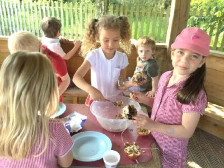 DC1F5DB1-EC18-4D87-AC28-152016E0E182