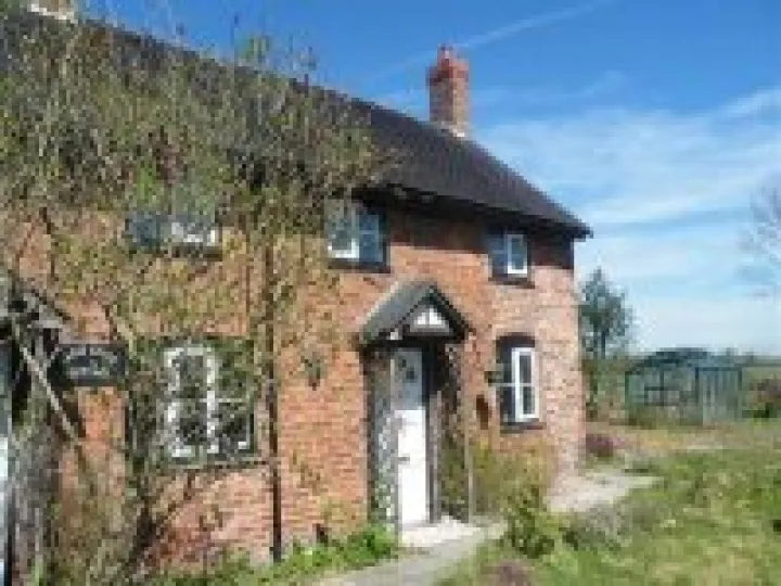 2 Wades Green Cottages