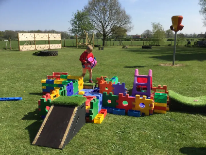 CEF47797-FB8C-45D6-81D2-855596F08C2E