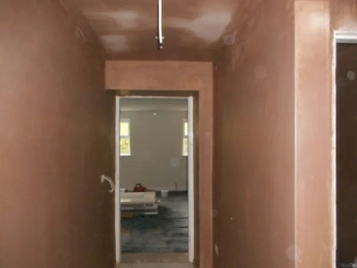 Image: 16-new-plaster-throughout-S204498