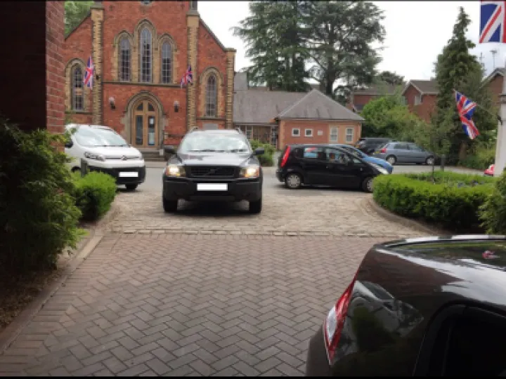 Kingbur Place parking