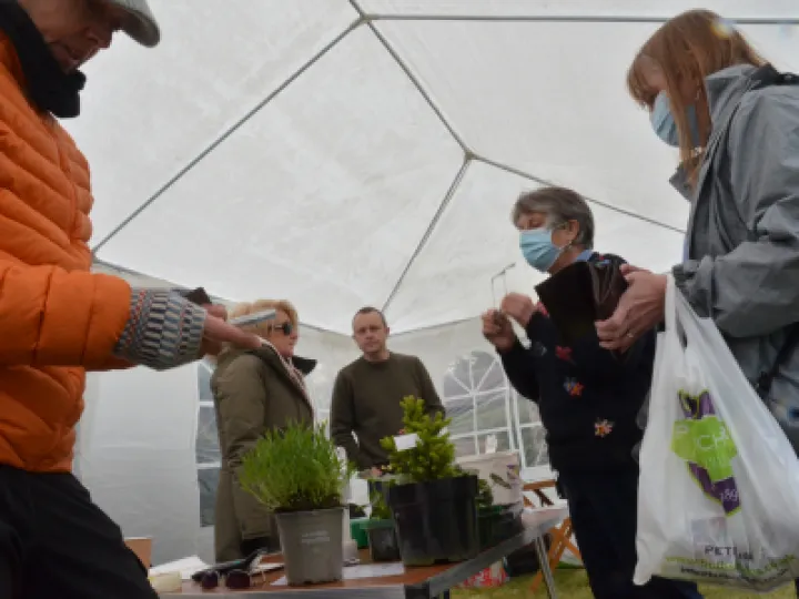 PlantSale2022 05 01 30