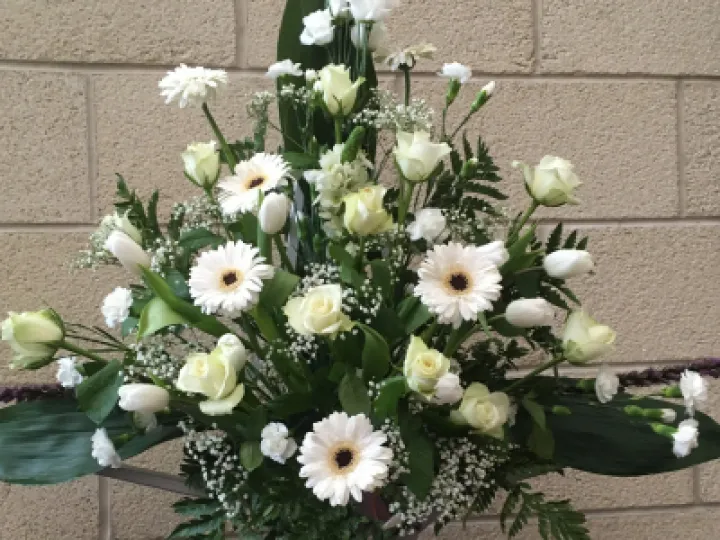 Flowers &ndash; service of reflection-