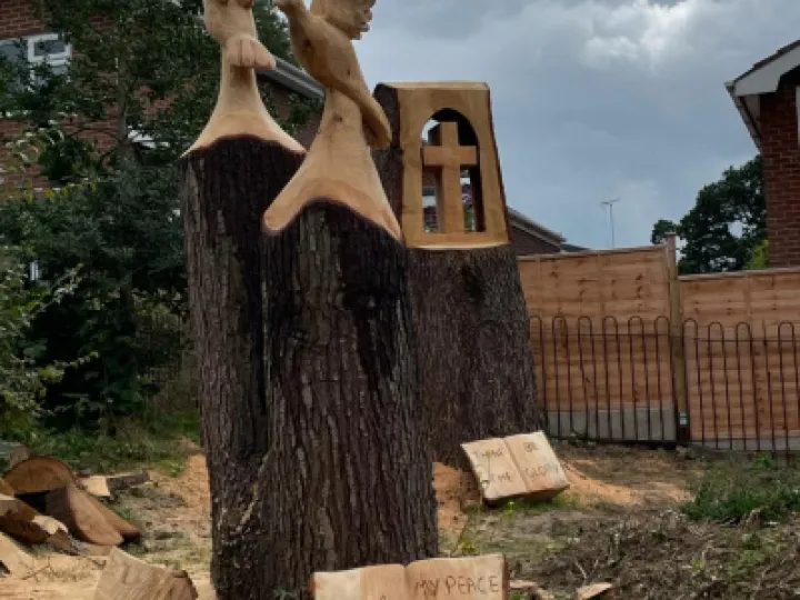 Sculptures with text