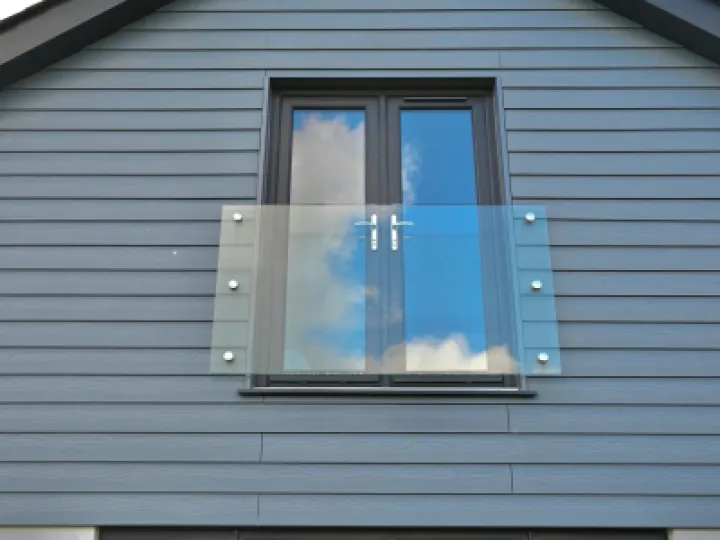 Juliet balcony master bedroom and patio to rear