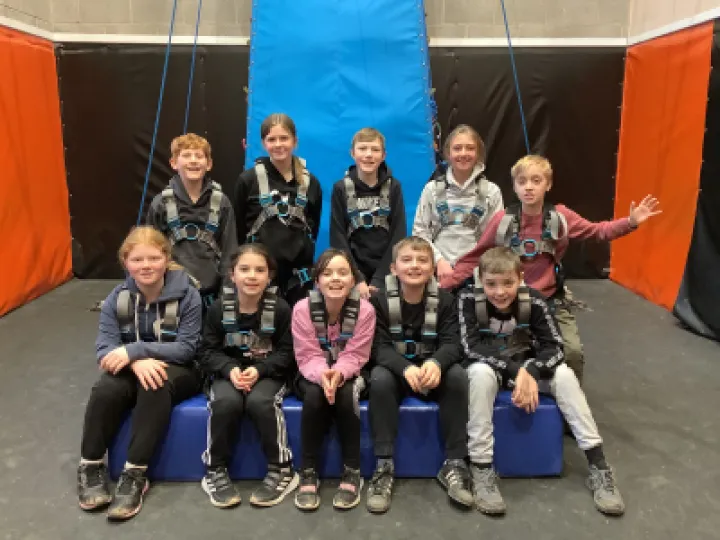 2FC448BB-2840-404D-96D5-4E509482A97F