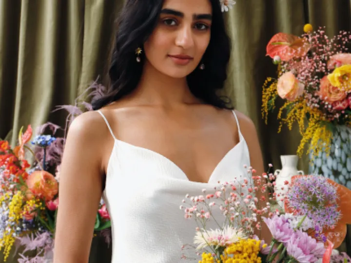 meadow-headpiece-white-model-4_1050x