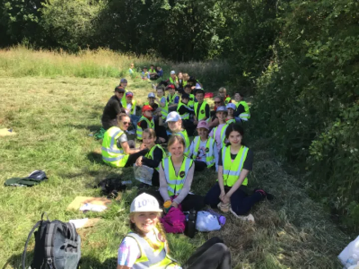 C8386700-D80A-4CF4-97DA-99B9BFF589F4