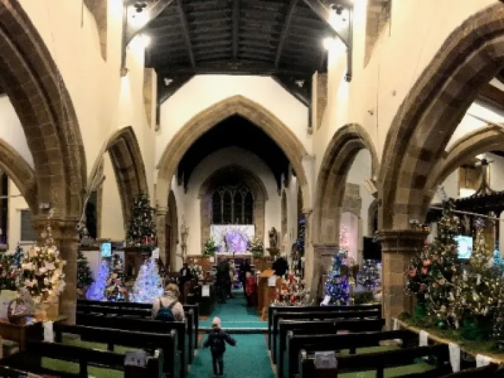 St Giles – Christmas Tree Festival