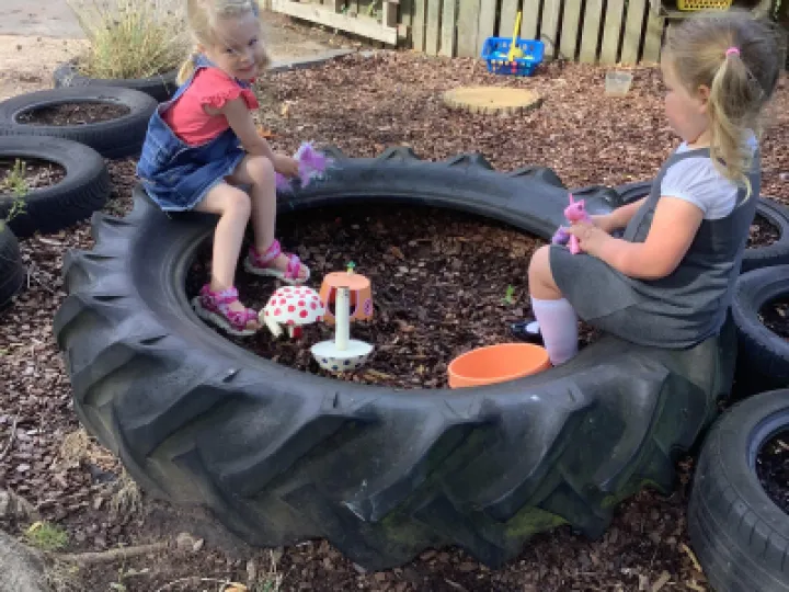 7BD7C6AF-15ED-4ECF-8D4B-85B3CE870A89