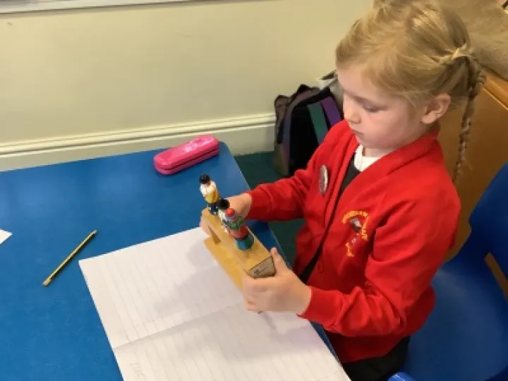 aa1059e5-69f3-476d-93a0-b9f3f96098c6-Q703616