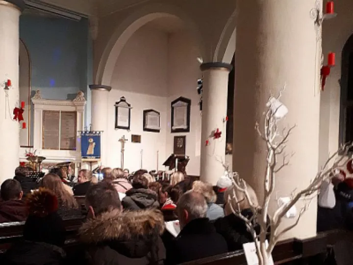 CarolsRoundTheTree2022a