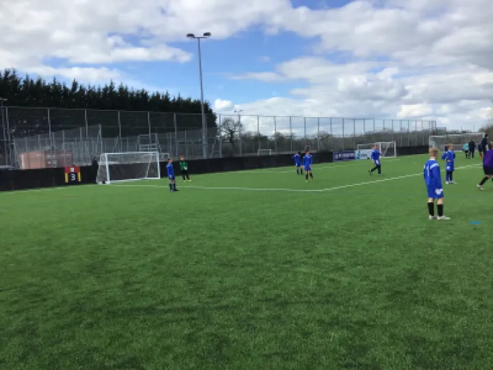 5B00E25F-EE50-44BB-B673-D6C51A9CE129