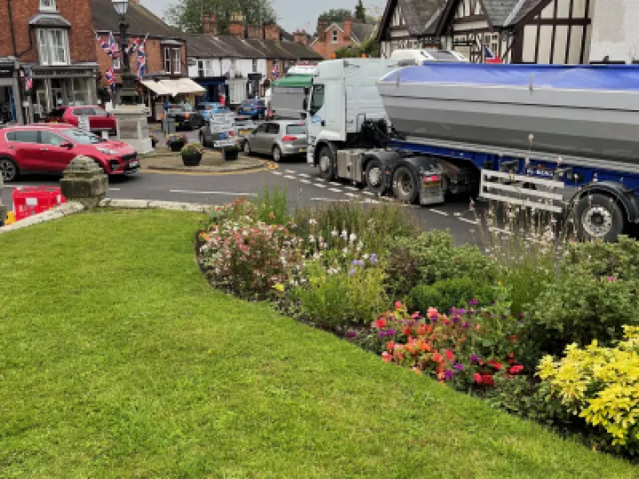 Village transport Chaos