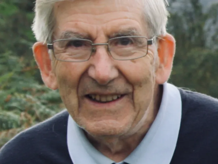 Dr Michael Thornton