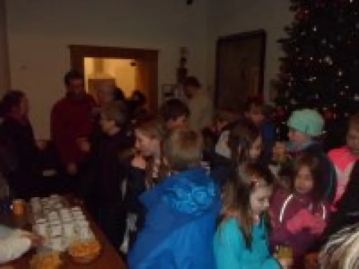 Carols round the tree