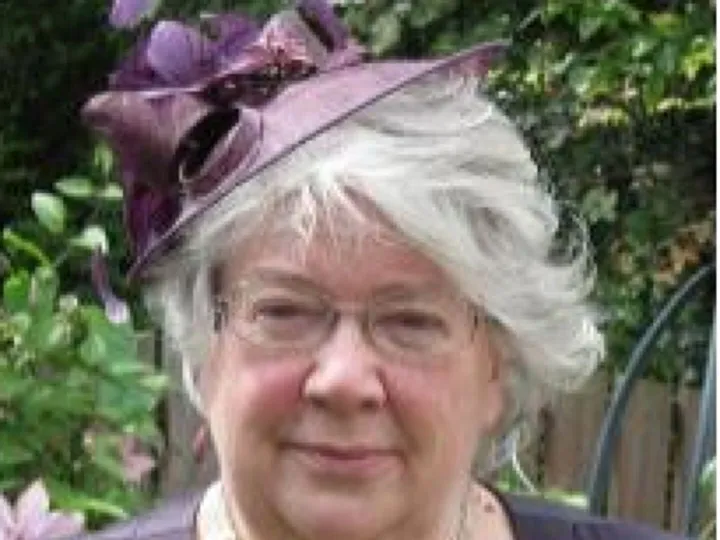 Dr Leitch
