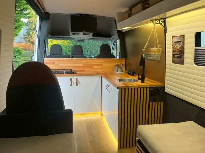 2b652116843647afbede513a6a3aab