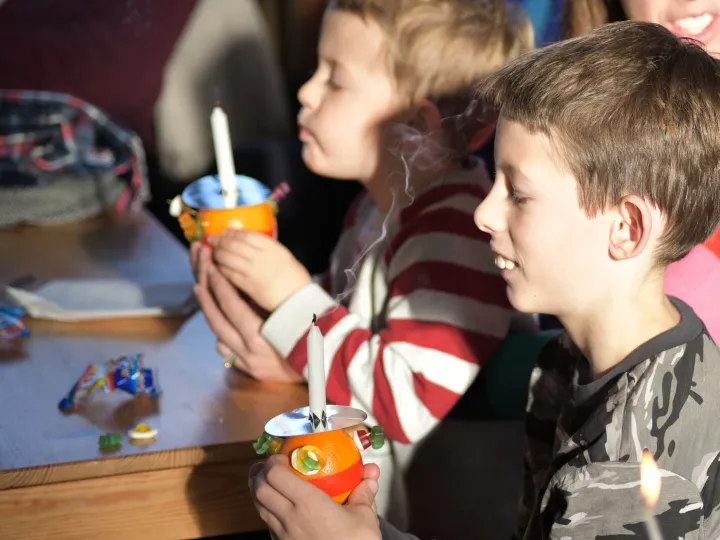 BMC Victoria Park – Christingle