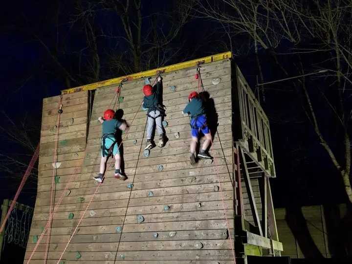 Audlem-Beavers-Climbing