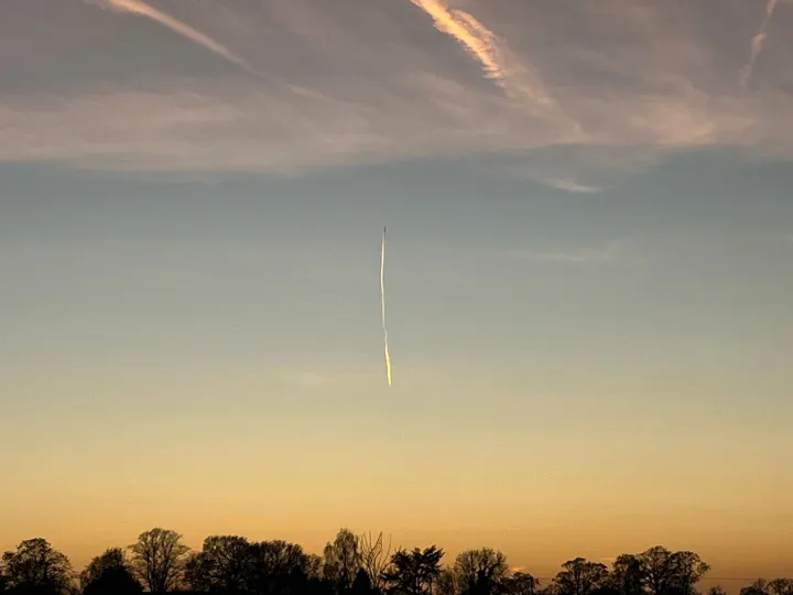 Audlem Contrails