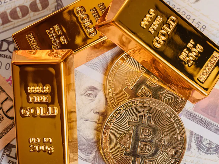 Gold Hits All-Time High as Investors Shift from Bitcoin