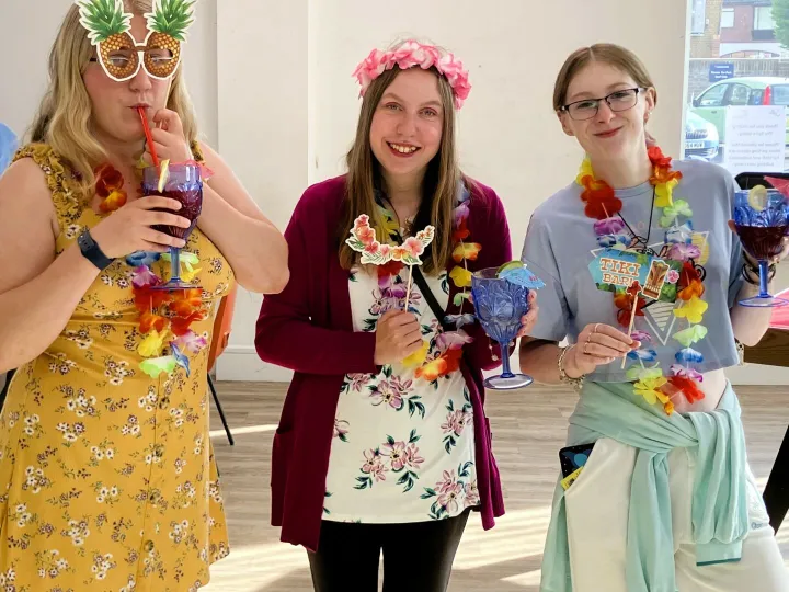 2025 05 &ndash; Party Girls